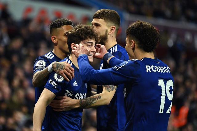 全国第十二届残疾人运动会：辽宁选手刘爽赛艇赛场连夺两金