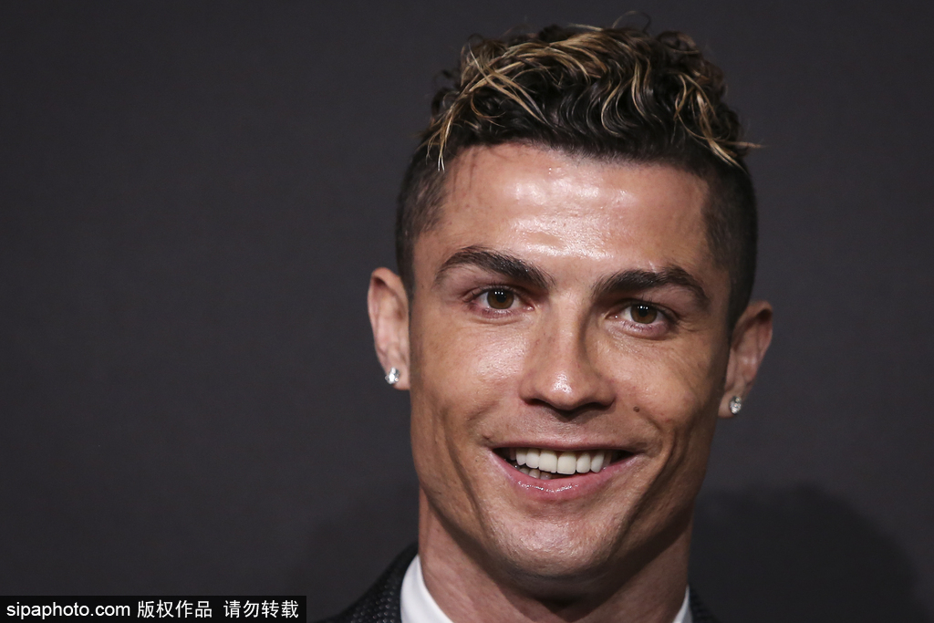 博主：在泰州参加完苏超冠军庆功会的亚泰U21球员已返回长春