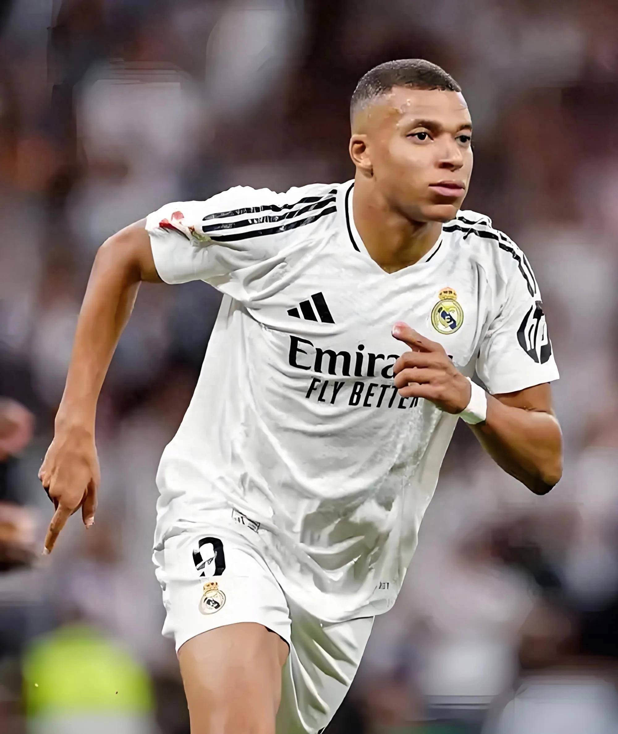 TA：齐尔克泽正处于职业生涯十字路口，未来三月对他至关重要