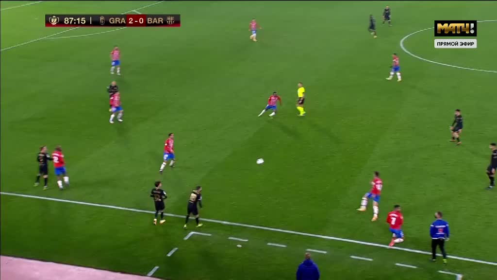 广东男篮在CBA俱乐部杯中以56-30大胜合肥狂风，发挥出色，攻防效率高，取得八强资格。