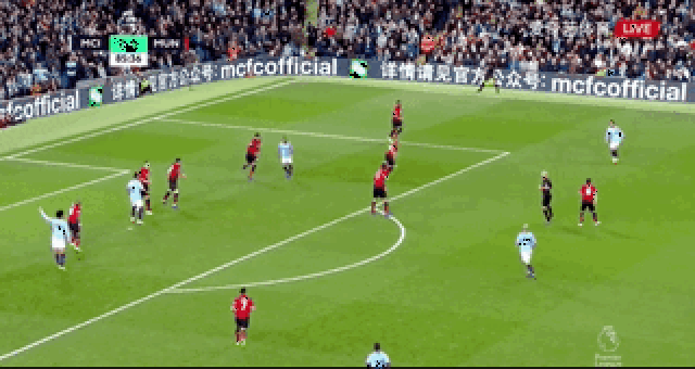 0-0大冷门,英超第4遭英超第14逼平,21岁曼联旧将加纳乔中柱酿苦果