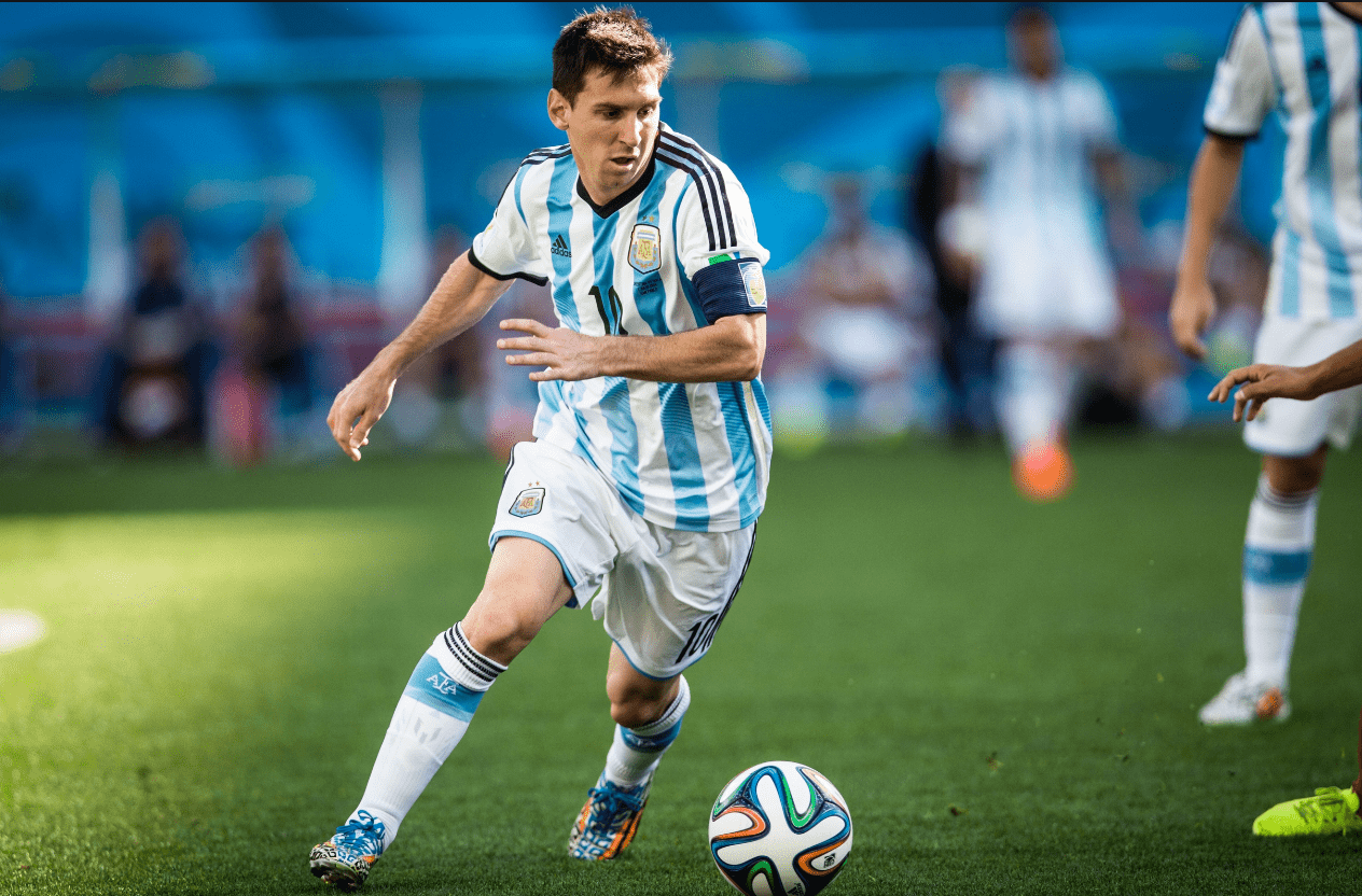 罗马诺：切尔西同时追求哈维-西蒙斯与加纳乔，他俩互不冲突