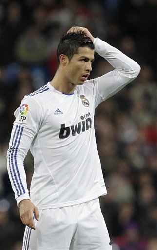 关键时刻挺身而出，帕罗特是爱尔兰首位世预赛客场戴帽的球员